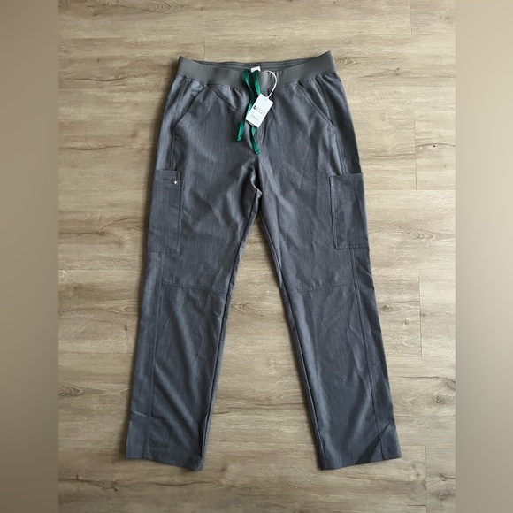 Figs Mens Graphite Gray Scrub Pants Axim Cargo Sz XL NWT - Picture 2 of 10